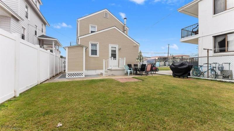 Newly Renovated 4 Bedroom Home Only 2 Blocks From The Beach! Wildwood Buitenkant foto
