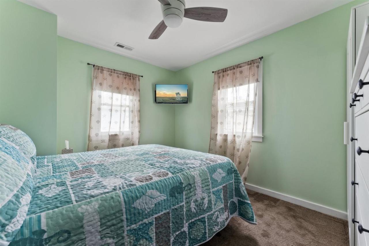 Newly Renovated 4 Bedroom Home Only 2 Blocks From The Beach! Wildwood Buitenkant foto