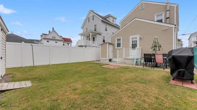 Newly Renovated 4 Bedroom Home Only 2 Blocks From The Beach! Wildwood Buitenkant foto